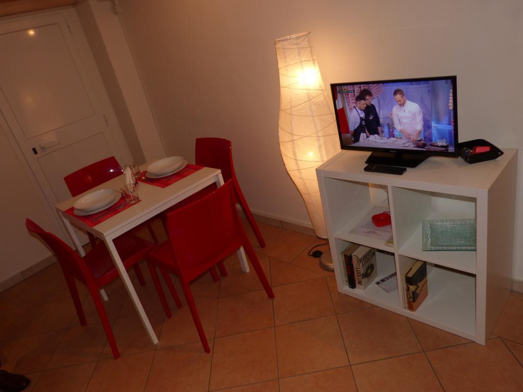 Ferienwohnung Residenza Piazza San Francesco Bologna Zimmer foto